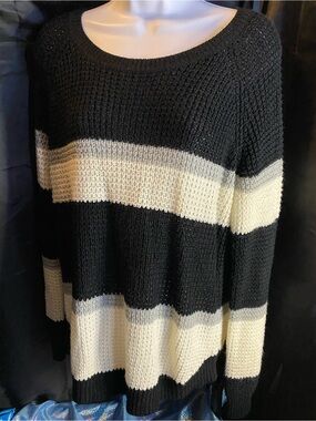Joe Boxer Black and Cream Wide Striped Scoop Neck Sweater